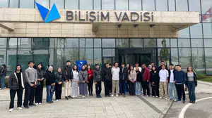 Geleceğin mühendisleri Bilişim Vadisi'nde: Esenyurtlu gençler teknolojinin kalbine indi