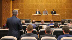 Bayburt’ta mesai saati hizmete odaklandı: Vali Eldivan’dan kurum müdürlerine net talimat
