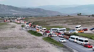 Kapadokya’da 19 Mayıs coşkusu balonların yükselmesiyle değil, peribacalarının arasında yaşandı
