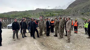 Hakkari-Van hattında kritik denetim: Korgeneral Topaloğlu çalışmaları yerinde inceledi
