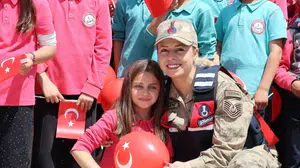 Siirt'te geleceğin temelleri atılıyor: Binlerce aileye rehberlik hizmeti