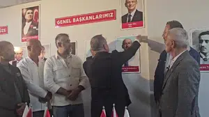 CHP'de sular durulmuyor: Akçakoca'da Kılıçdaroğlu'na ait fotoğraf duvardan indirildi