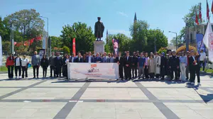 Edirne’de gençlik rüzgarı: Geleceğin mimarları sorumluluklarını haykırdı