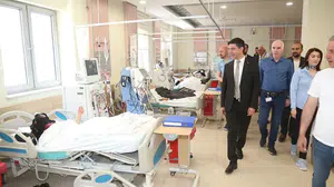 Beyaz önlüklerin bayram mesaisi: Erzurum Şehir Hastanesi’nde duygusal buluşma