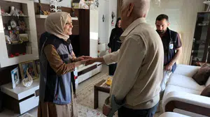 Bayram sofralarının bereketi Kartepe’de paylaşıldı: Alo Evlat ekipleri büyüklerin yüzünü güldürdü