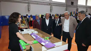 Geleceğin mucitleri Kayseri'de buluştu: Bünyan Fen Lisesi'nden bilim şöleni