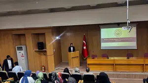 Geleceğin sosyologlarına şiddetle mücadele rehberi: Üniversitede kritik eğitim