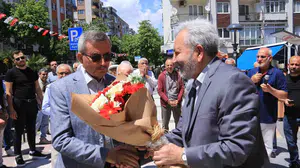 Manisa'da gönüllere dokunan hizmet: Yarhasanlar Camii'nde engeller asansörle kalktı