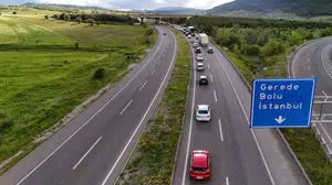 Dönüş yolunda kabus başladı: 21 ilin kilit noktası kilitlendi
