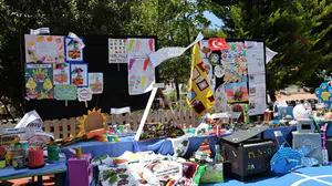 Diyarbakır'da minik ellerden büyük eserler: Geleceğin mimarları yeteneklerini sergiledi