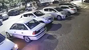 Kayseri’de dehşet anları kamerada: Turizm acentesine kurşun yağdıran saldırgan kıskıvrak yakalandı