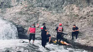 Serinlemek için girdiği Aksu Deresi kabusa döndü: 20 yaşındaki Emir'den acı haber geldi