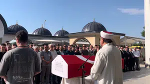 Duruşmada kalp krizi geçirerek hayatını kaybeden cumhuriyet savcısı son yolculuğuna uğurlandı