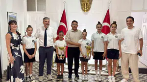 Marmaris'in gurur tablosu: Türkiye şampiyonları makamda ağırlandı