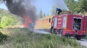 Kırıkkale'de akaryakıt tankerindeki yangın ormana sıçramadan söndürüldü