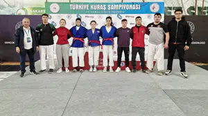 Kütahya'nın gururu Sakarya'dan yükseldi: Tatamide altın ve bronz zaferi