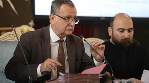Yunusemre Meclisi’nde Özgür Özel krizi: Başkan Balaban’dan "kırmızı çizgi" çıkışı