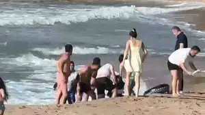 Bartın'da denizde boğulma tehlikesi geçiren 2 kişi kurtarıldı