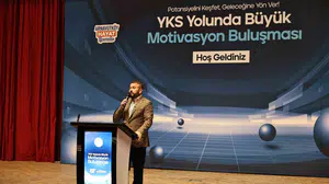 Sınav maratonunda Arnavutköy’den dev destek: Gençlerin hem yoluna hem hesabına ışık tutuldu