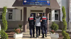 Kırıkkale’de jandarmadan kaçamadılar: Uzun süredir aranan iki suçlu demir parmaklıklar ardında