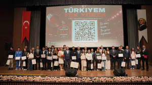 Geleceğin mimarları Isparta’da buluştu: Hayallerini CV’ye döken gençler ödüllendirildi