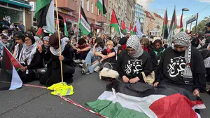 Berlin sokaklarında Nekse gerilimi: Polis müdahalesiyle yürüyüş yarıda kesildi