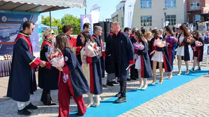 OMÜ mühendislik fakültesi mezunlarını geleceğe uğurladı
