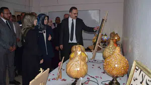 Tercan’da sanat rüzgarı: Kursiyerlerin el emeği eserleri görücüye çıktı