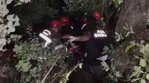 Osmaniye'de otomobil uçuruma yuvarlandı: 3 yaralı kurtarıldı
