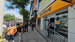 Zonguldak’ta icra yüzünden sinirlenen şahıs, bankada silahla ateş açtı
