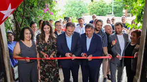 Bayındır’da sanat rüzgarı: Kursiyerlerin bir yıllık emeği görücüye çıktı