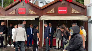 Bolu'da kitap fuarı ve kültür sanat festivalinde yağmur engeli