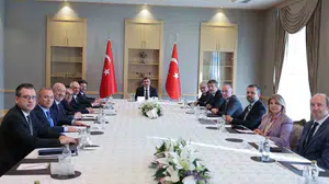 Ekonomi yönetiminde kritik zirve: Cevdet Yılmaz’dan kurul üyeleriyle strateji mesaisi