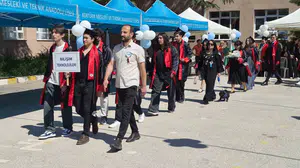 Eskişehir’de üretim ordusuna yeni neferler: Atatürk Meslek Lisesi’nde mezuniyet coşkusu