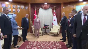 Bakan Göktaş, KKTC Başbakanı Üstel ile bir araya geldi