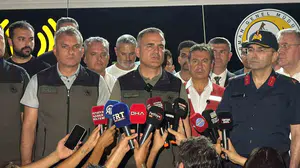 Muğla valisi: Fethiye orman yangınında 417 personel ve 126 araçla müdahale sürüyor