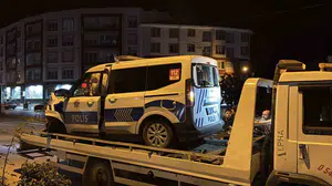 Eskişehir'de polis aracı ile otomobil çarpıştı, 3 yaralı