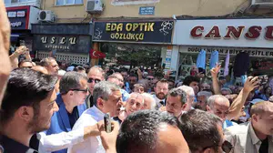 Niğde'deki özgür özel programında vatandaşlar ezilme tehlikesi yaşadı