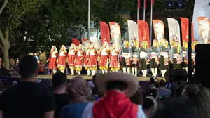 Uluslararası halk dansları festivali, kültürel coşkuya ev sahipliği yapıyor