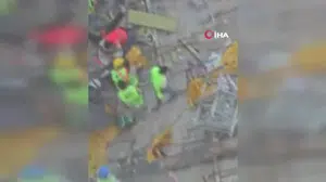 Beylikdüzü'nde inşaat işçisi 12. kattan düşerek hayatını kaybetti