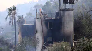 Kumluca'da orman yangını 10 evi yok etti: Yangın anı tanıklıkları