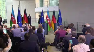 Almanya ve Azerbaycan liderleri ikili ilişkileri ve bölgesel konuları görüştü