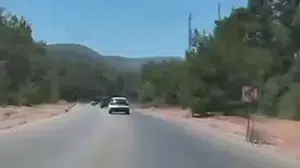 Bodrum'da trafik kazası: 2 yaralı, kaza anı kamerada