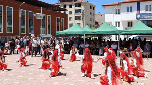 Bilecik'te geleneksel yıl sonu eğitim şenliği ve spor festivali düzenlendi