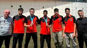 Darıca sporcuları Samsun'da U-21 Türkiye Karate Şampiyonası'nda 4 madalya kazandı