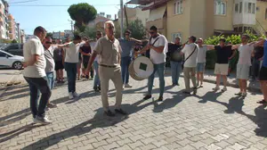 Balıkesir'de asırlık düğün geleneği geleneksel ritüellerle sürdürülüyor