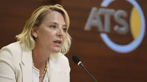 Hatice Öz, antalya iş dünyasının sorunlarına dikkat çekti