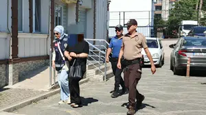 Bafra'da düşerek hayatını kaybeden kadınla ilgili soruşturmada iki tutuklama gerçekleştirildi