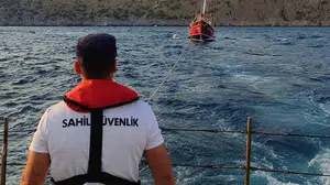 Ortaca açıklarında arızalanan yat kurtarıldı