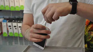 Sıcak havalarda cep telefonunuzun bataryasına dikkat edin